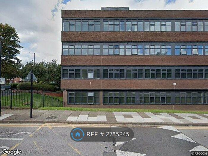 1 Bedroom Flat To Rent In Riverside House, Perry Barr, Birmingham, B42