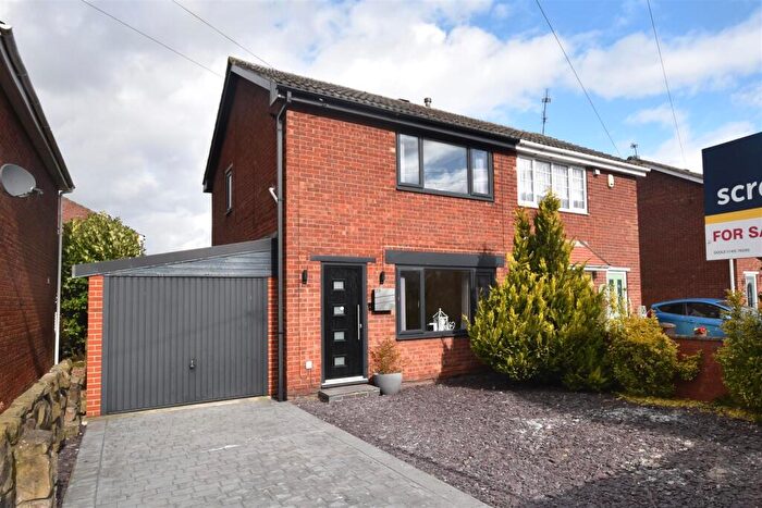 2 Bedroom Semi-Detached House For Sale In Manor Road, Goole, DN14
