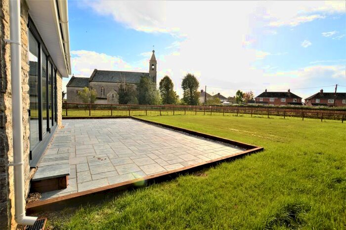 2 Bedroom Bungalow For Sale In Mark Road, Burtle, Somerset, TA7