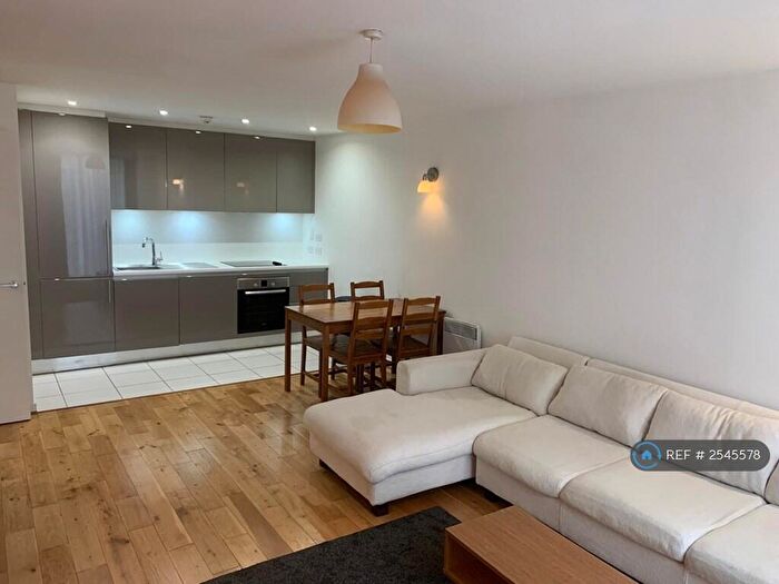 1 Bedroom Flat To Rent In Hornsey, London, N8