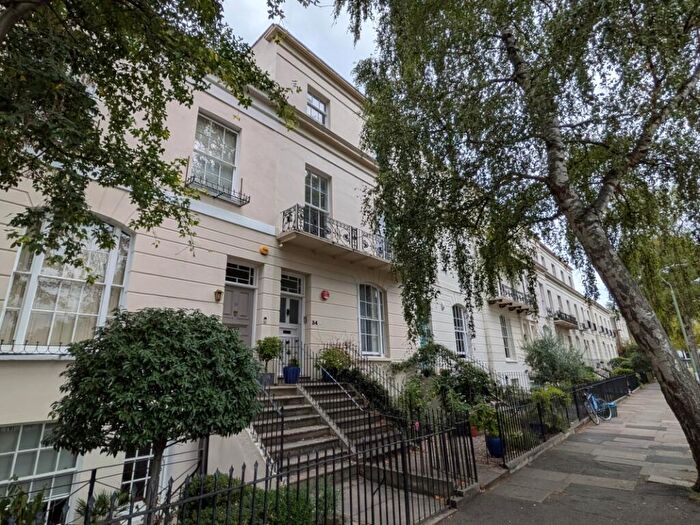 3 Bedroom Apartment To Rent In Clarence Square, Cheltenham, GL50