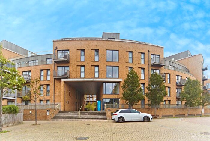 1 Bedroom Flat For Sale In Connersville Way, Croydon, Surrey, CR0