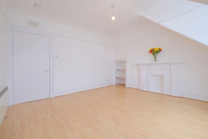 1 Bedroom Flat To Rent In Holburn Road, Aberdeen, AB10