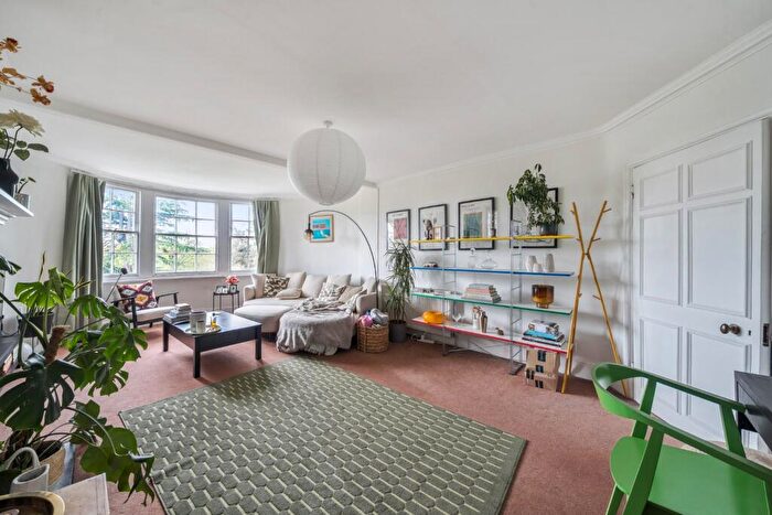 1 Bedroom Flat To Rent In The Paragon, Blackheath, London, SE3