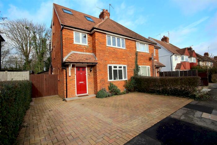 4 Bedroom House To Rent In Beech Grove, Guildford, GU2