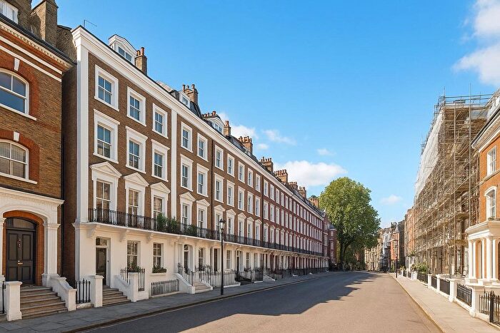 3 Bedroom Flat For Sale In Roland Gardens, London, SW7