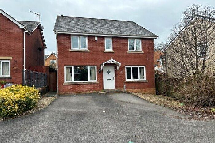 4 Bedroom Property To Rent In Llwyn Teg, Swansea, SA5