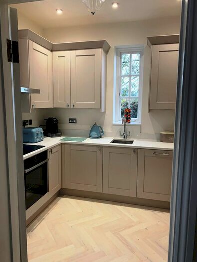 1 Bedroom Flat To Rent In New Road, Bourne End, SL8