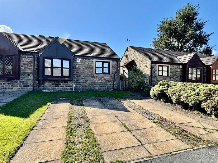 2 Bedroom Semi-Detached Bungalow To Rent In Mill Croft, Cowling, Keighley, BD22