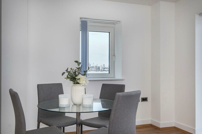 1 Bedroom Apartment To Rent In Mast Quay London, SE18