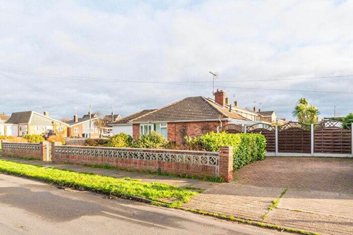 2 Bedroom Detached Bungalow For Sale In Orford Drive, Lowestoft, NR32