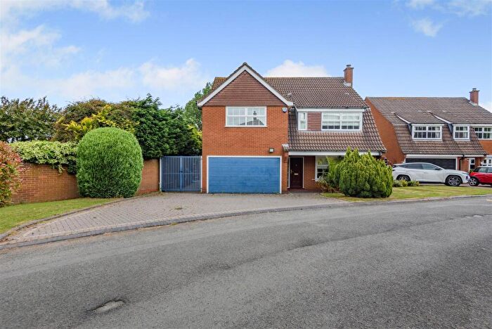 4 Bedroom Detached House To Rent In Ryknild Close, Sutton Coldfield, B74