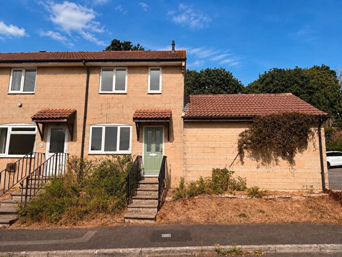 3 Bedroom End Of Terrace House For Sale In Darcy Close, Chippenham, SN15