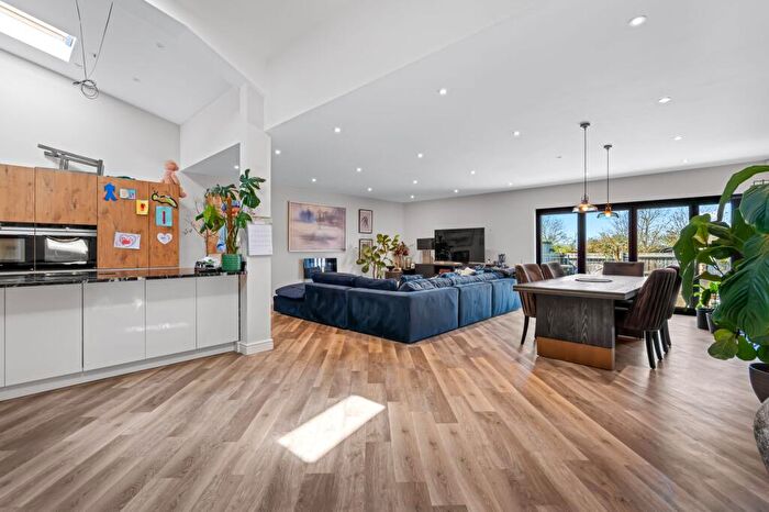 4 Bedroom Barn Conversion To Rent In Cold Pool Lane, Badgeworth, GL51