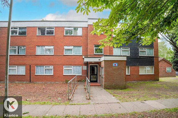 2 Bedroom Flat For Sale In Sylvan Grove, Shirley, B90