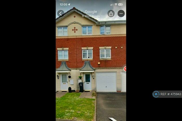 3 Bedroom Terraced House To Rent In The Thatchers, Halesowen, B62