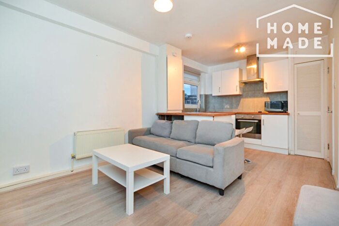 1 Bedroom Flat To Rent In Lindsay Court, Battersea, SW11