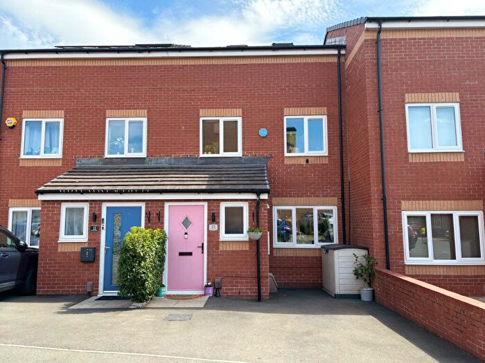 4 Bedroom Terraced House For Sale In Cherwell Drive, Buttershaw, Bradford, West Yorkshire, BD6