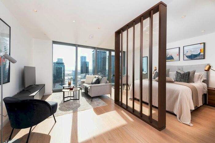 1 Bedroom Studio For Sale In Landmark Pinnacle, Canary Wharf, E14