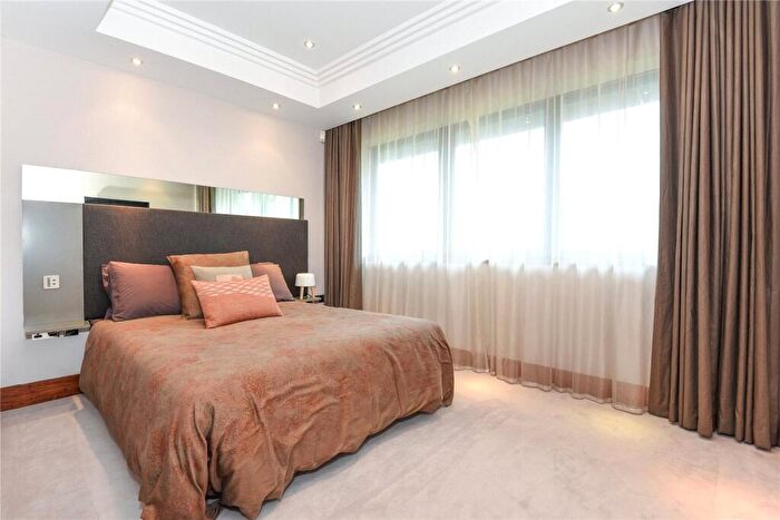 2 Bedroom Apartment To Rent In Charters Road, Ascot, Berkshire, SL5