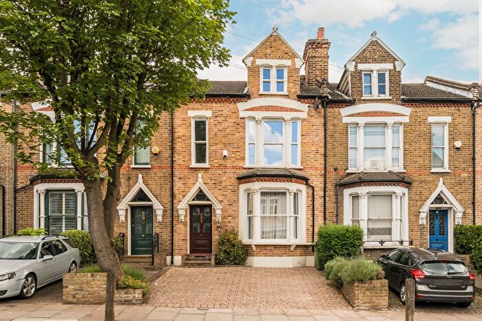 5 Bedroom Terraced House For Sale In Victoria Way, Charlton, SE7