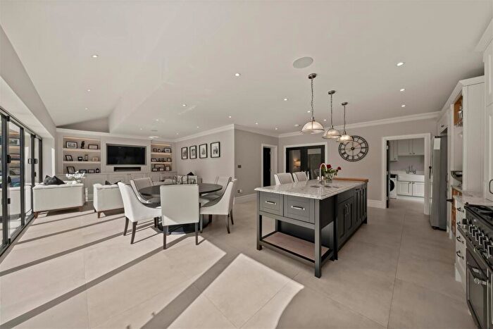 5 Bedroom Detached House For Sale In Green Lane, Kingswood, KT20