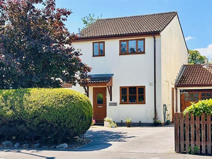 3 Bedroom Detached House For Sale In Wideatts Road, Cheddar, BS27