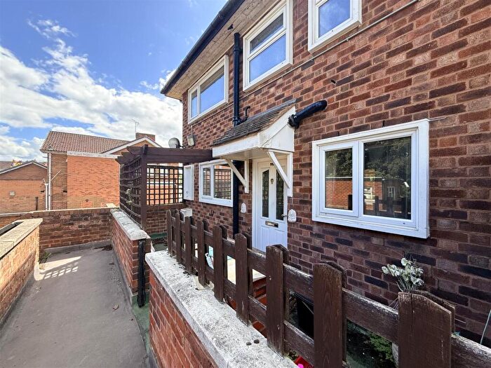 3 Bedroom Flat For Sale In The Broadway, Stourbridge, DY8