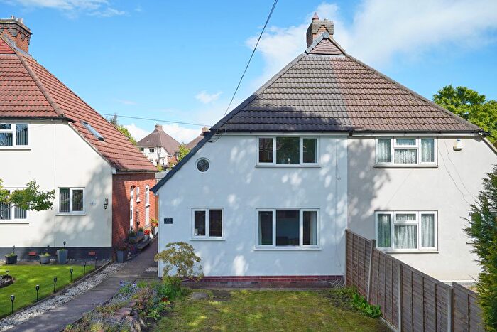 3 Bedroom Semi Detached House For Sale In Springfield Road, Midway, Swadlincote, DE11