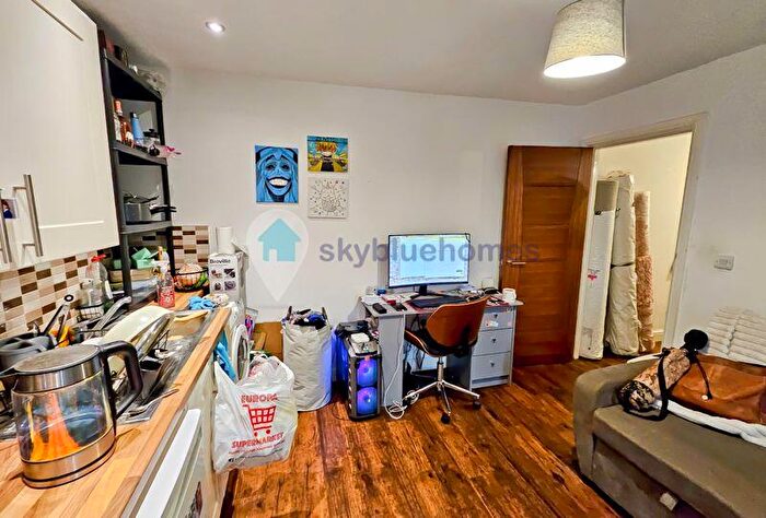 1 Bedroom Flat To Rent In Hinckley Road, Leicester, LE3