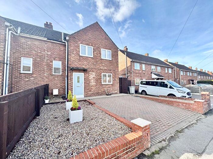 3 Bedroom Semi Detached House For Sale In St. Bernards Avenue, Louth, LN11