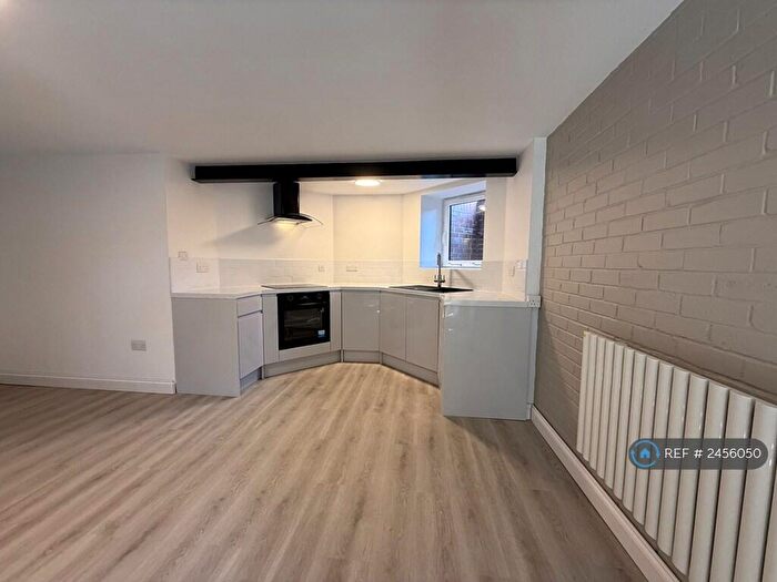 1 Bedroom Flat To Rent In Locarno Road, Ipswich, IP3