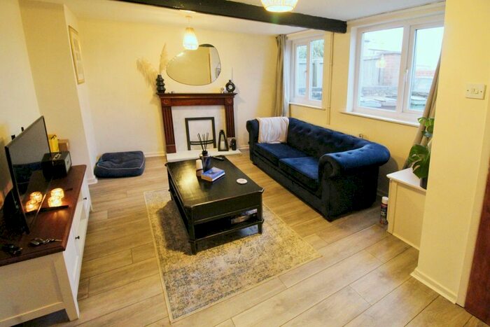 2 Bedroom Cottage To Rent In Barrack Hill, Romiley, Stockport, SK6