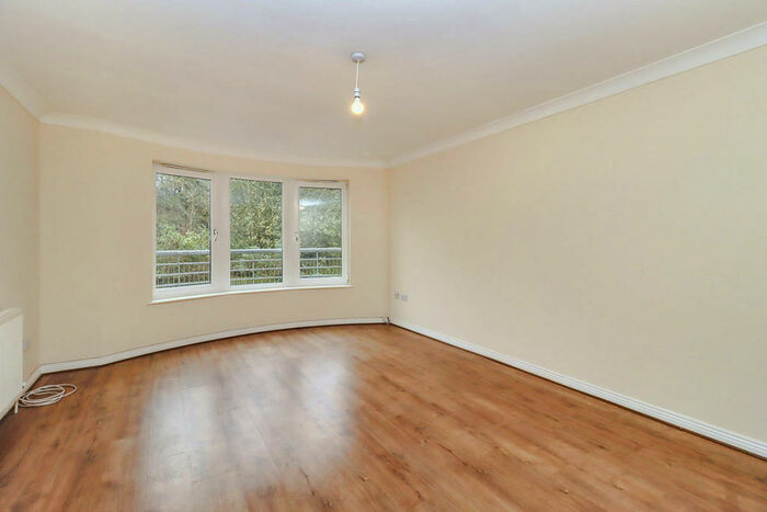 2 Bedroom Flat To Rent In Mill Street, Kirkcaldy, KY1