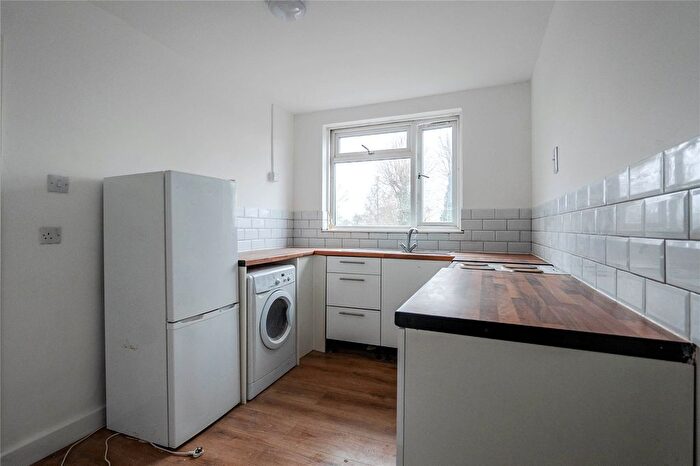 Studio For Sale In Viceroy Court, Dunstable, Bedfordshire, LU6