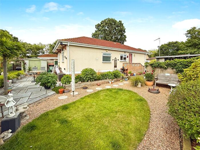 2 Bedroom Detached House For Sale In Broxburn Park, South Hykeham, Lincoln, LN6