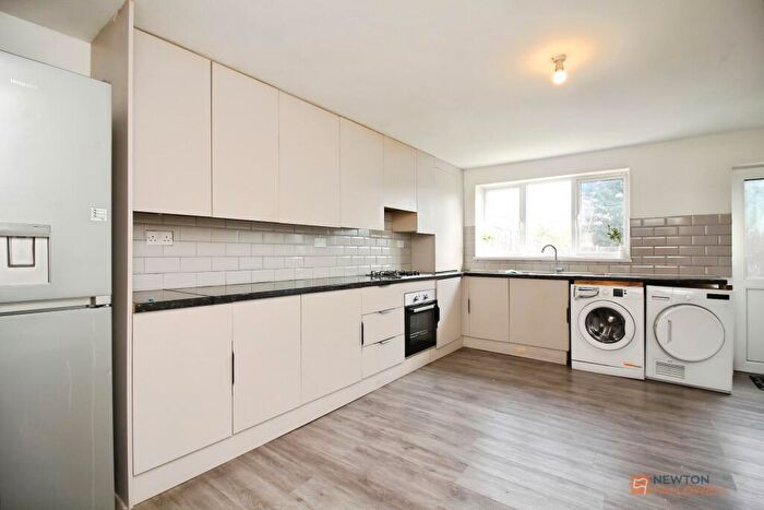 2 Bedroom Detached House For Sale In Beech Drive, Off Braunstone Lane, Leicester, LE3