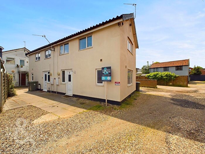 2 Bedroom End Of Terrace House To Rent In The Drift, Attleborough, Norfolk, NR17