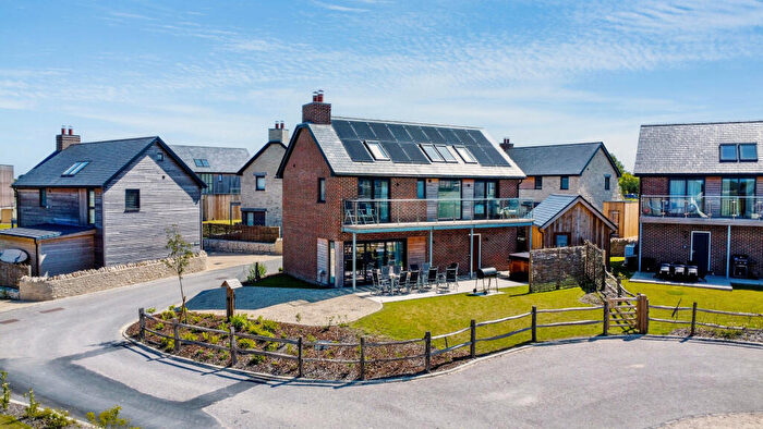 5 Bedroom Detached House For Sale In Silverlake Private Holiday Estate, Nr. Dorchester, Dorset, DT2