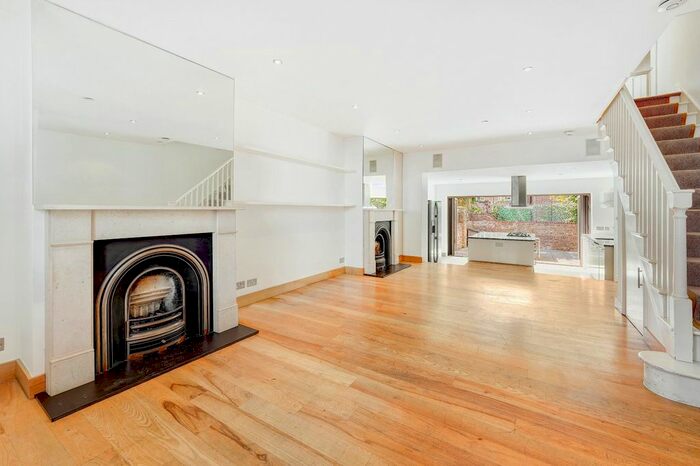 3 Bedroom Terraced House To Rent In Tonsley Road, London, SW18