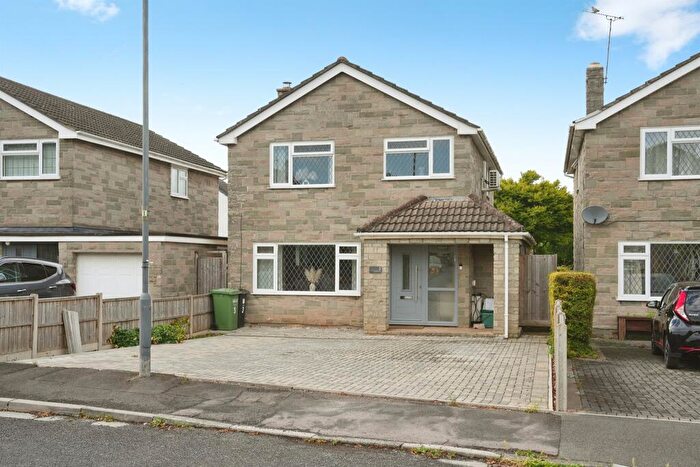 4 Bedroom Detached House For Sale In Clevedale, Bristol, BS16