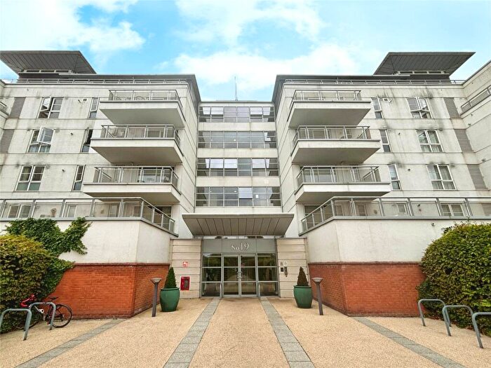 2 Bedroom Flat To Rent In Watkin Road, Leicester, Leicestershire, LE2