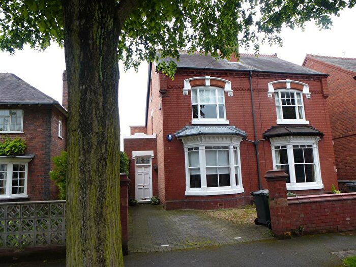 4 Bedroom House To Rent In Roden Avenue, Kidderminster, DY10
