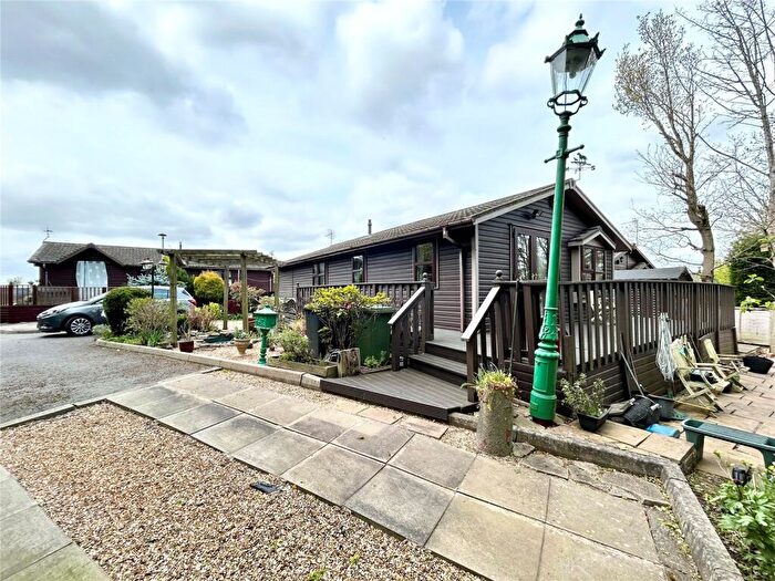 2 Bedroom Detached House For Sale In Oak Ridge, Wood End, Atherstone, CV9