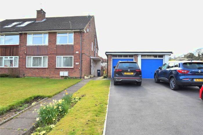 2 Bedroom Maisonette To Rent In Asheridge Road, Chesham, Buckinghamshire, HP5