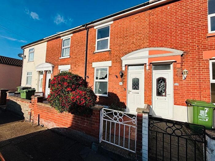 4 Bedroom Terraced House For Sale In Hammond Road, Great Yarmouth, NR30