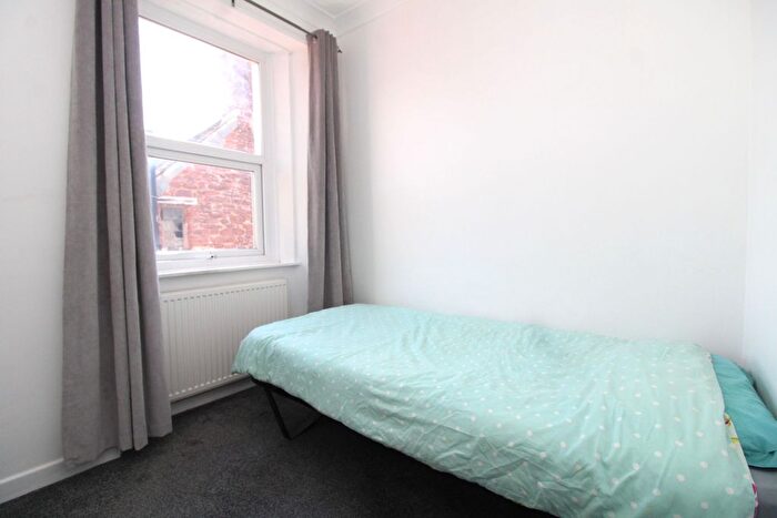 3 Bedroom End Of Terrace House For Sale In Millbrook Road, Paignton, TQ3