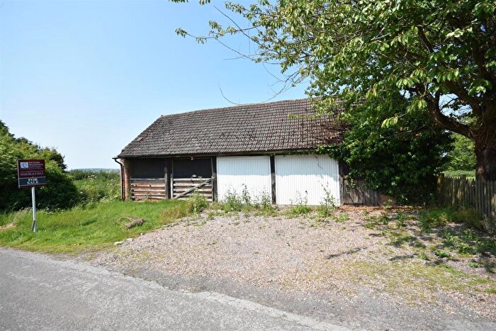 Barn Conversion For Sale In Eakring Road, Kneesall, Newark, NG22
