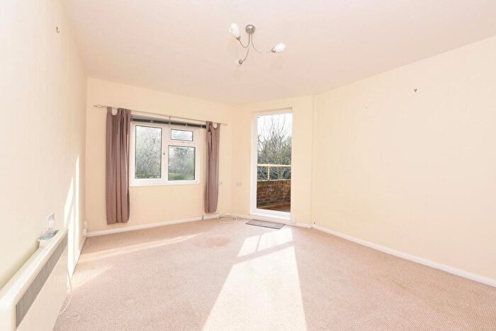 1 Bedroom Maisonette To Rent In Burrell Road, Frimley, GU16