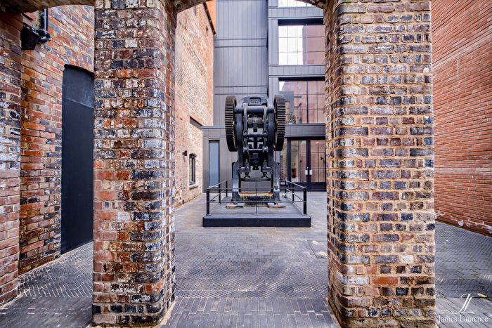 2 Bedroom Apartment To Rent In Pressworks, - Northwood Street, Jewellery Quarter, B3